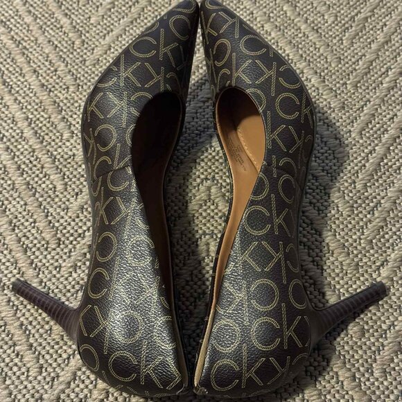 Calvin Klein Heels Pumps Size 8.5 EUC Giana Heels - Picture 4 of 11